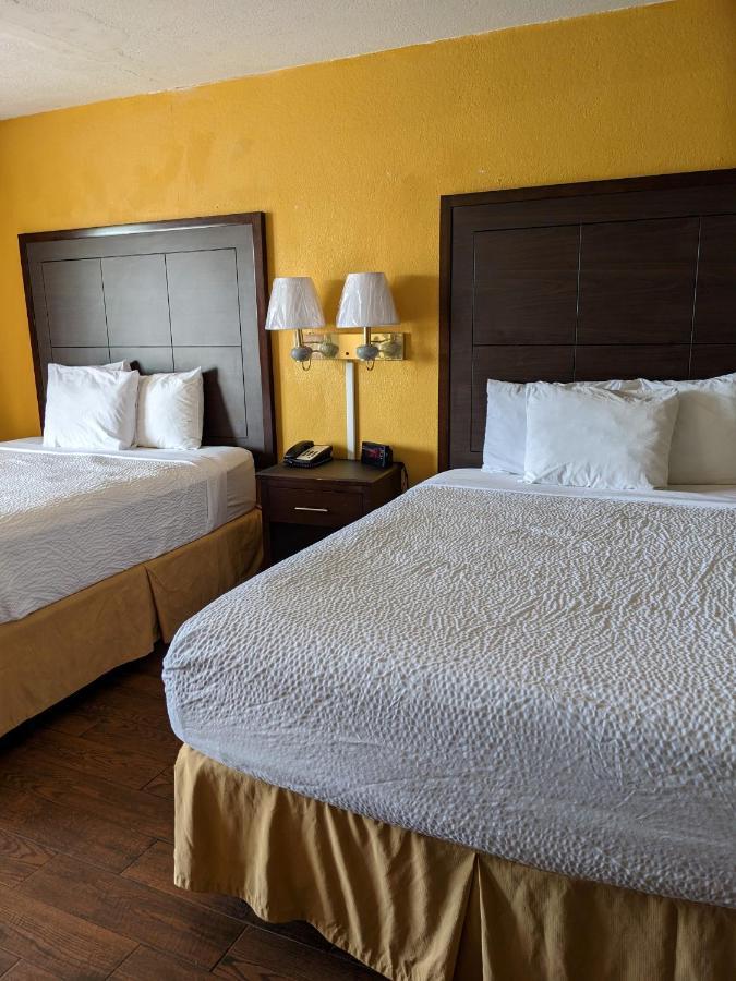 Days Inn & Suites By Wyndham Port Richey Eksteriør billede
